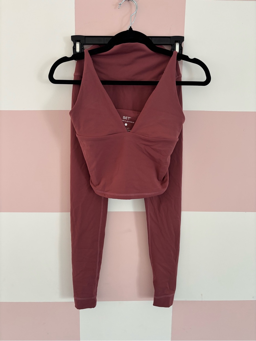 SET Active Dusty Rose V-Neck Crop Top & Leggings Set